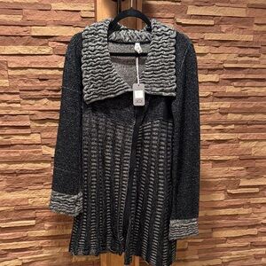 BNWT Deca Gray and Black Women's Cardigan w/Zipper
